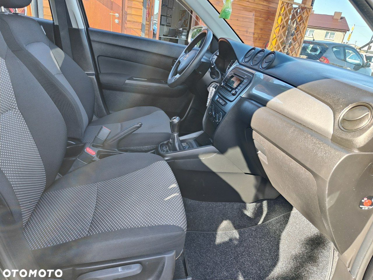 Suzuki Vitara 1.6 Comfort 2WD - 18