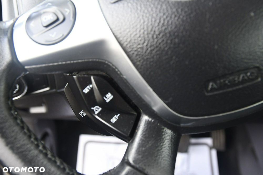 Ford Focus - 36