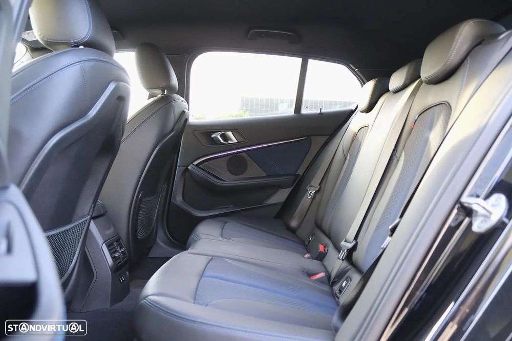 BMW 120 d Pack Desportivo M - 25