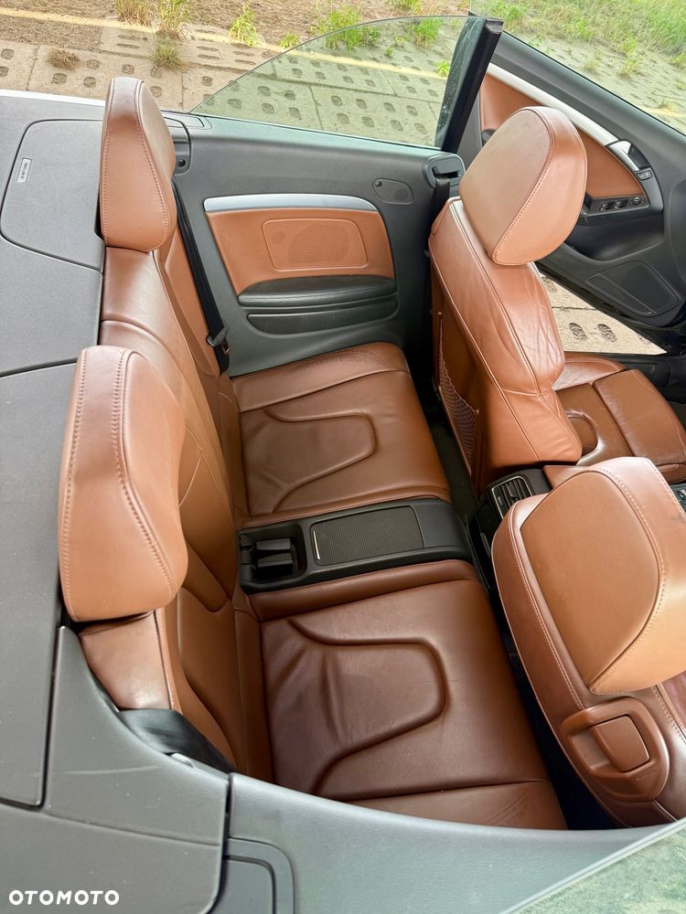 Audi A5 Cabrio 2.0 TFSI quattro S tronic - 11