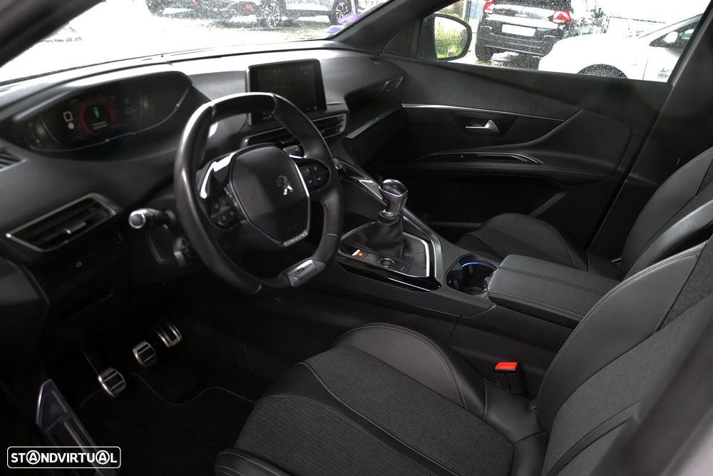 Peugeot 3008 1.2 PureTech GT Line - 18
