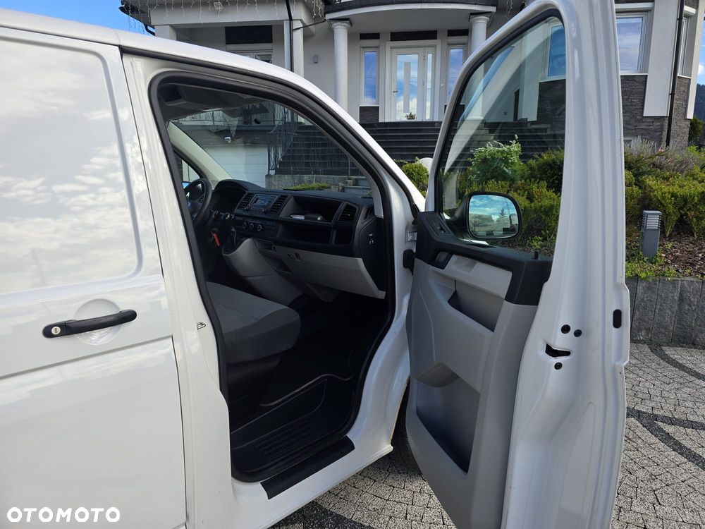 Volkswagen Transporter - 21
