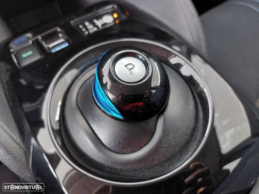 Nissan Leaf N-Connecta - 26