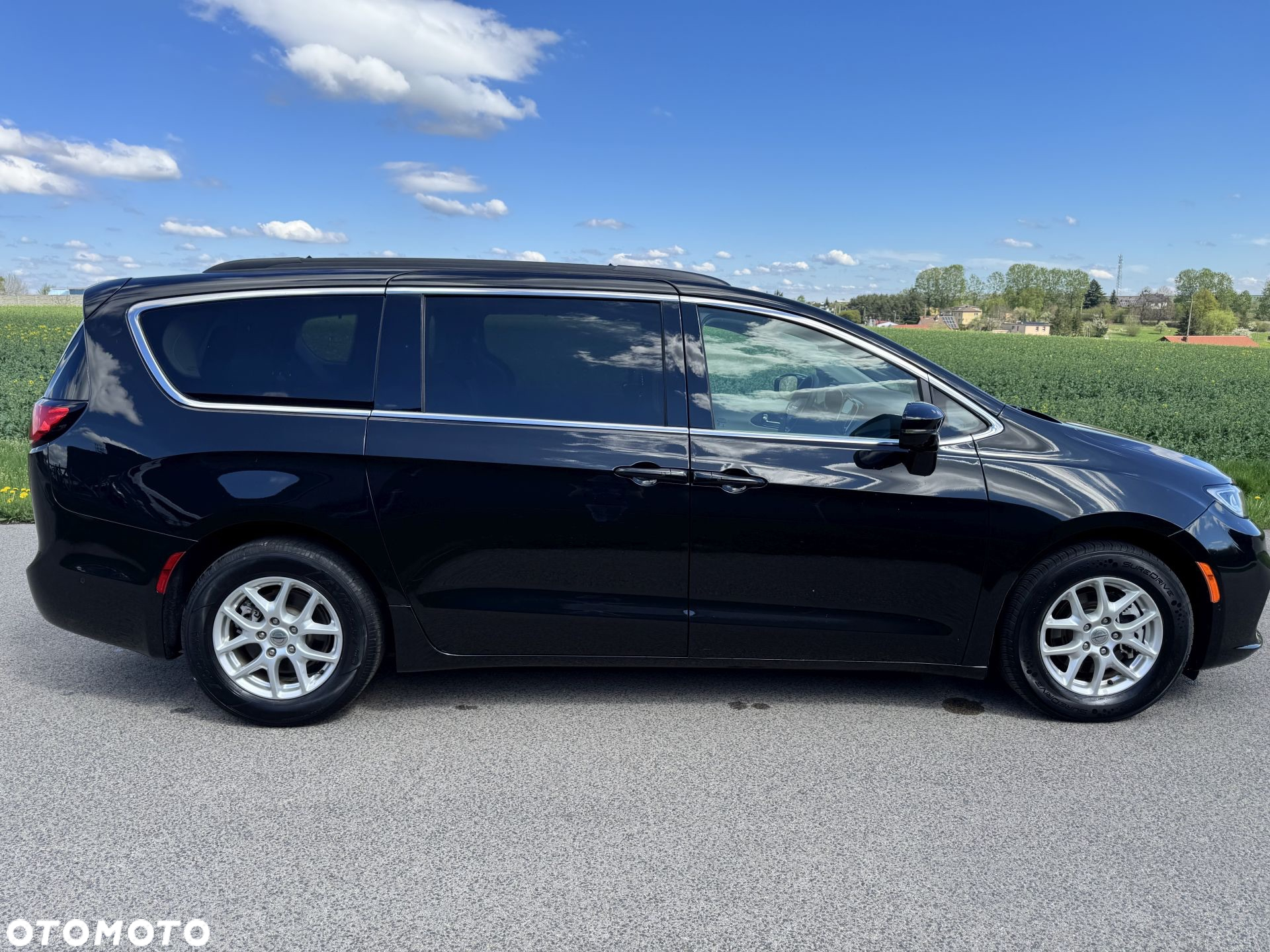 Chrysler Pacifica - 6