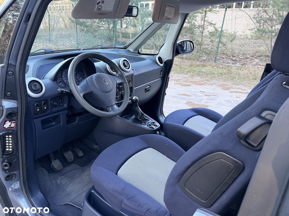 Peugeot 1007 - 6