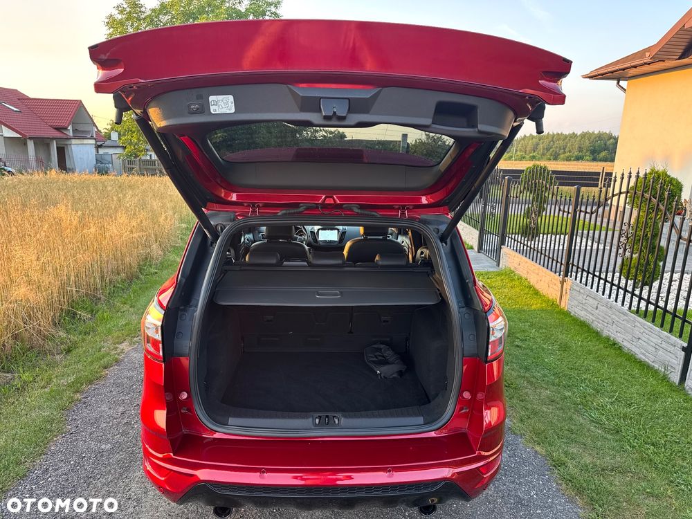 Ford Kuga 1.5 EcoBoost 2x4 ST-Line - 24
