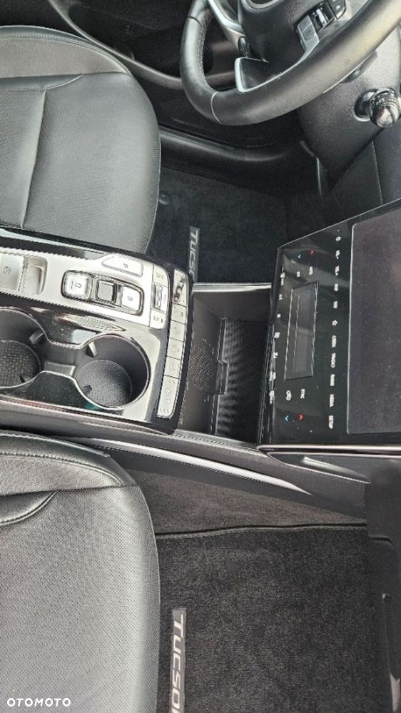 Hyundai Tucson - 32