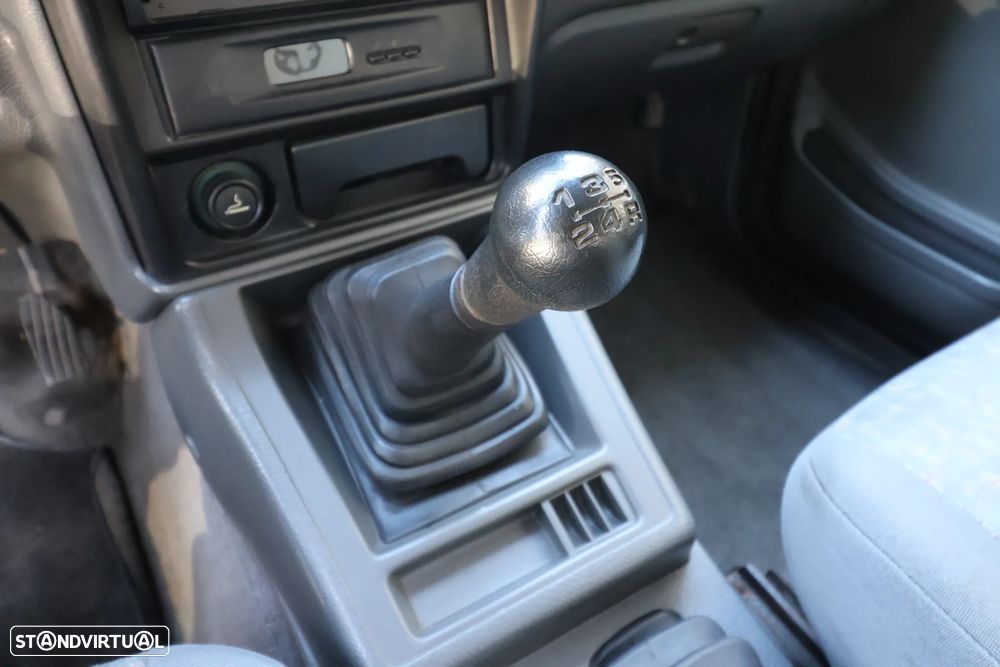 Suzuki Vitara 1.9 TD JLX - 15