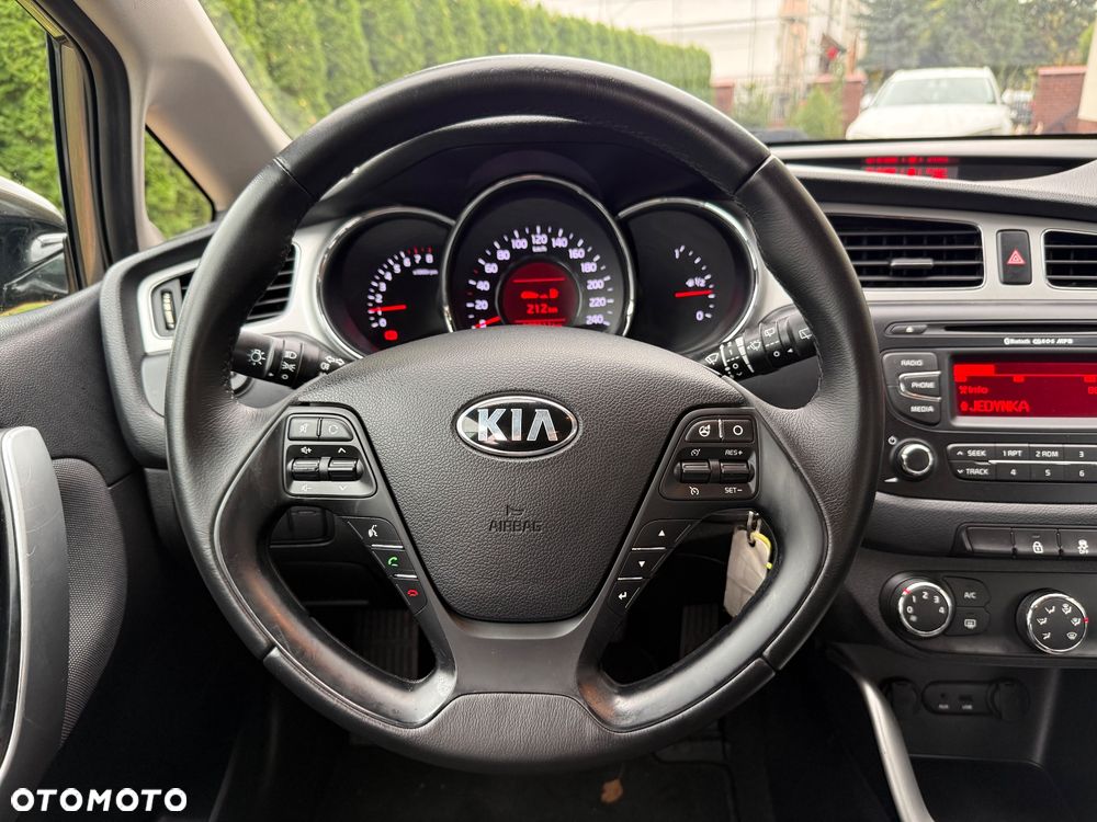 Kia Ceed - 19