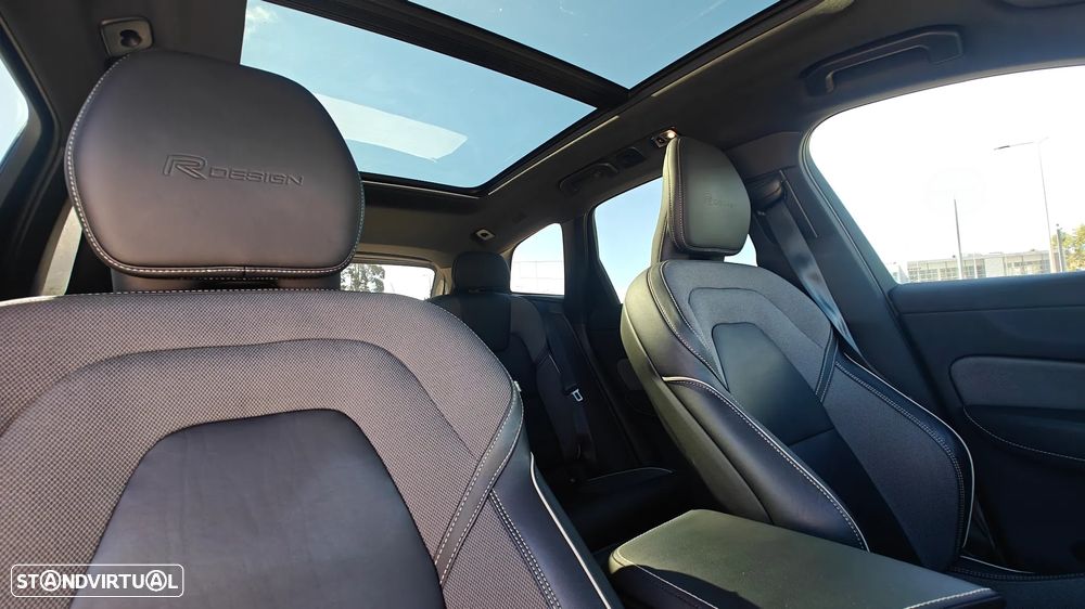 Volvo XC 60 2.0 T8 PHEV R-Design AWD - 24