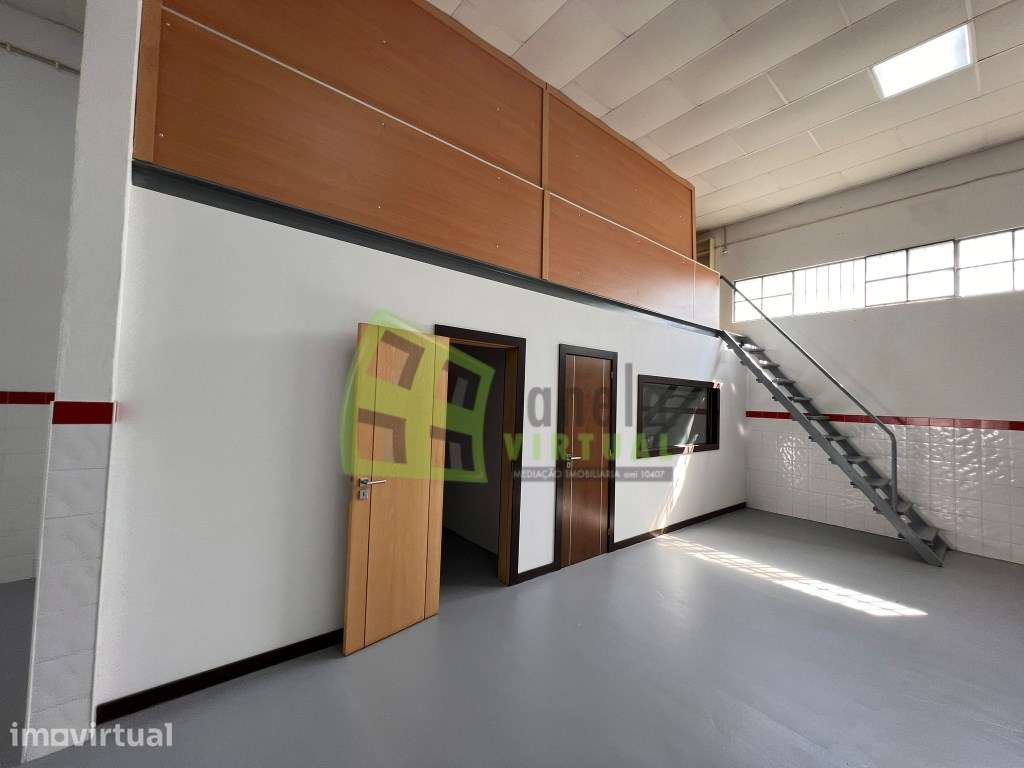 Armazém para Arrendamento - 200m² | Quinta do Anjo - Grande imagem: 3/6