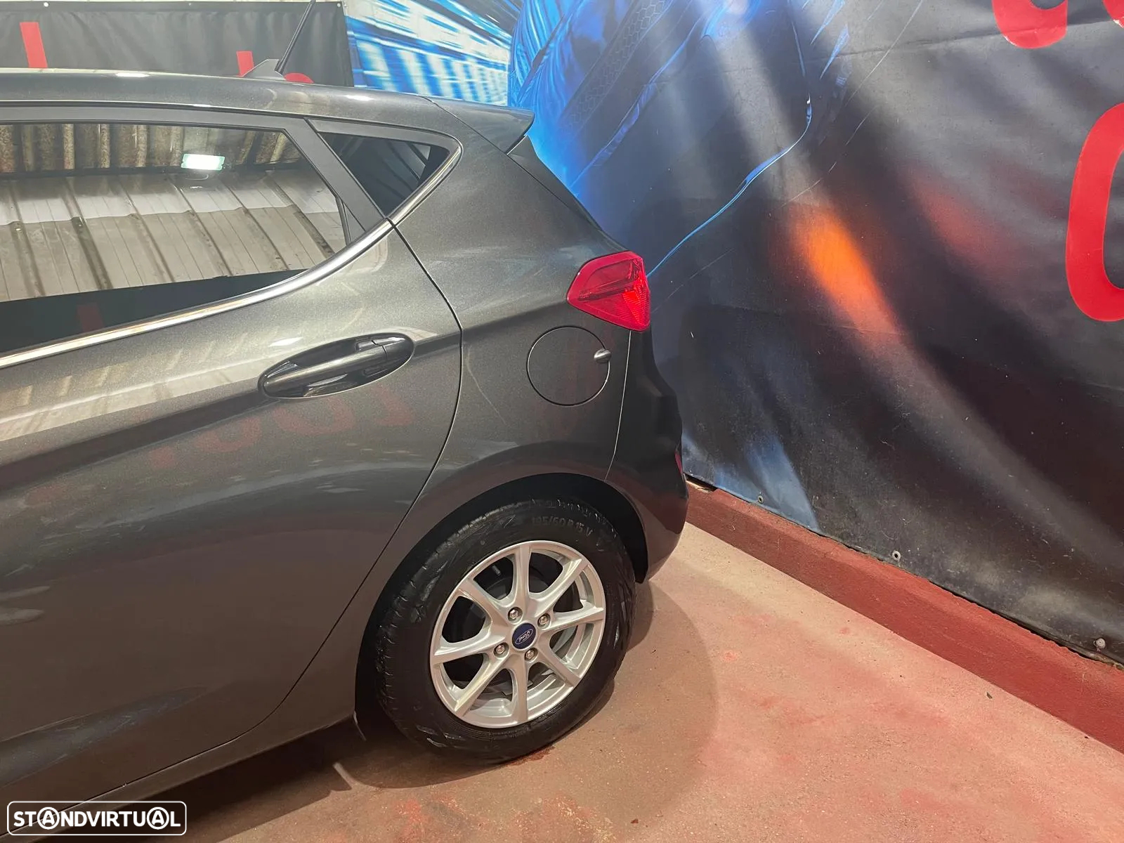Ford Fiesta 1.0 EcoBoost S&S TITANIUM - 26