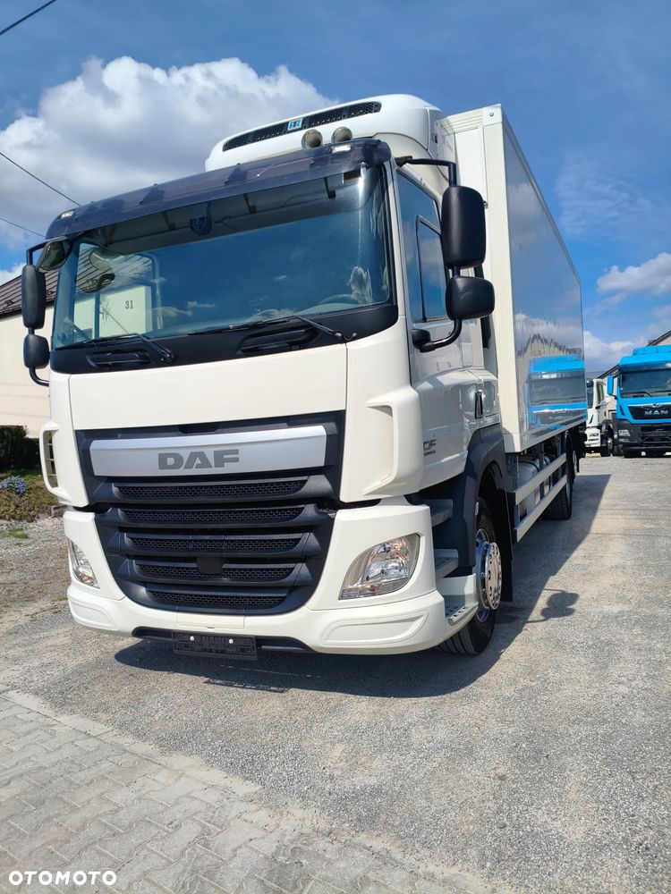 DAF CF 460 / 6 x 2 / Oś Skrętna / Chłodnia / Termo King / Sprowadzony / Sypialka / - 25