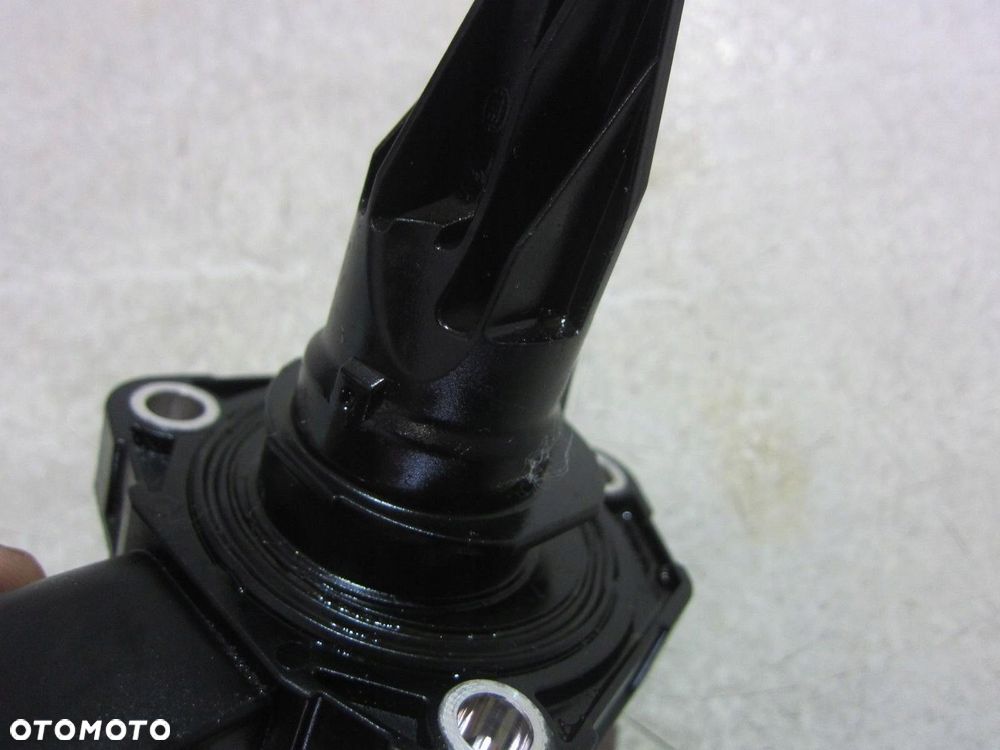 BMW F25 F30 N20 N55 CZUJNIK POZIOMU OLEJU 8608779 - 3