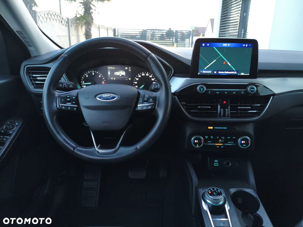 Ford Kuga 1.5 EcoBlue TITANIUM - 23