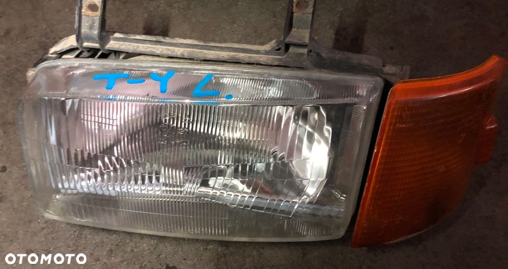 Lampa przód prawa lewa Volkswagen T4