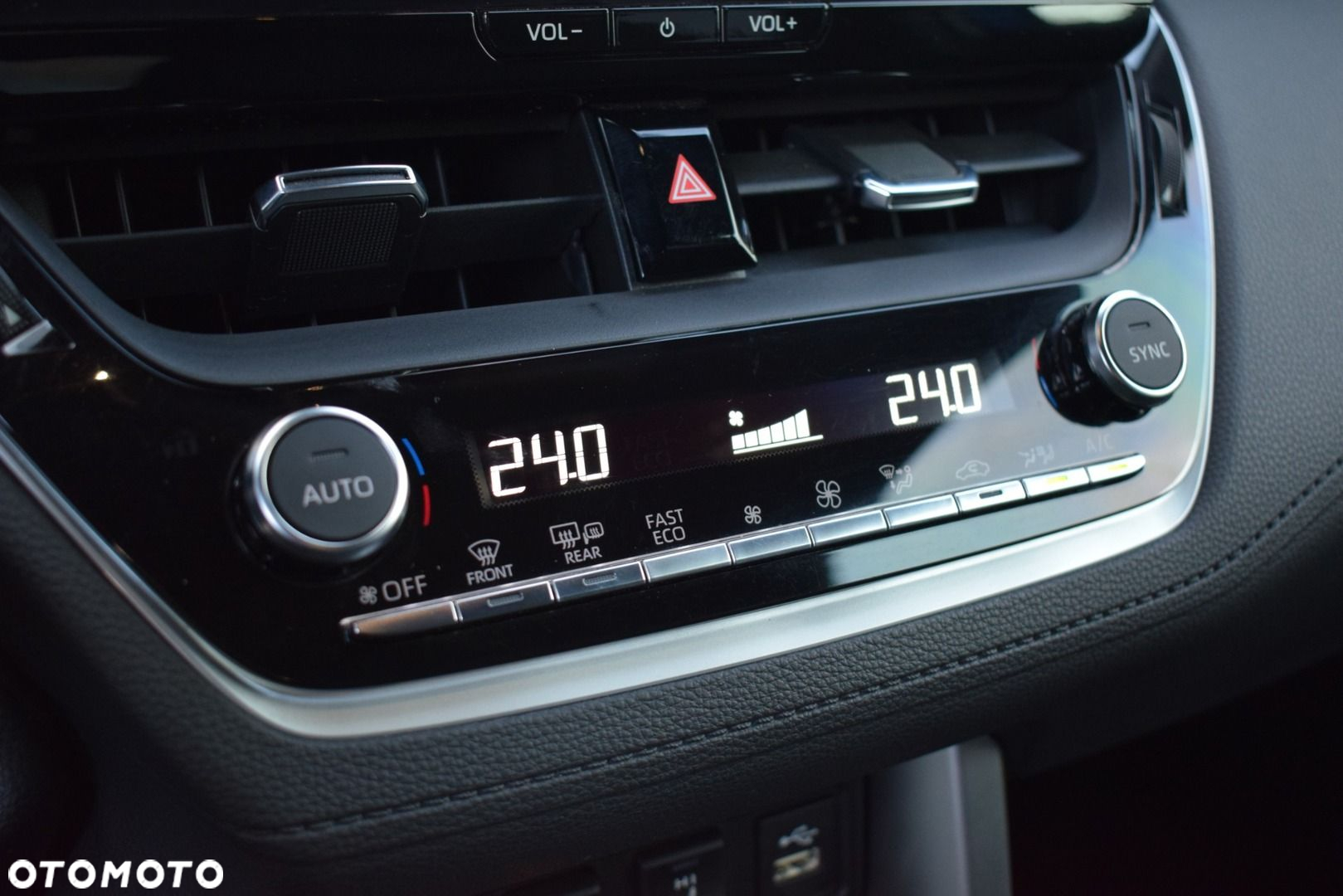 Toyota Corolla Cross - 21