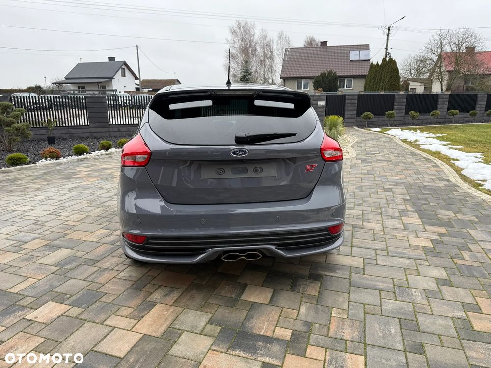 Ford Focus 2.0 TDCi ST-2 - 16