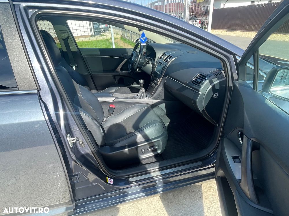 Toyota Avensis 2.2 D-CAT Elegance - 13