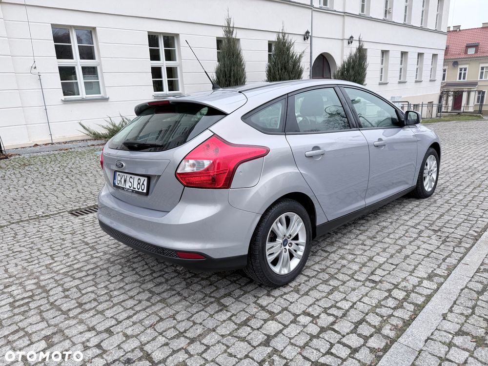 Ford Focus 1.6 Trend - 28