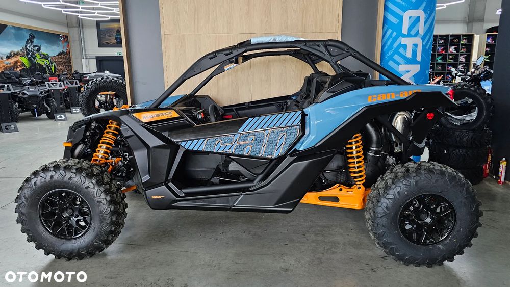 Can-Am Maverick - 2