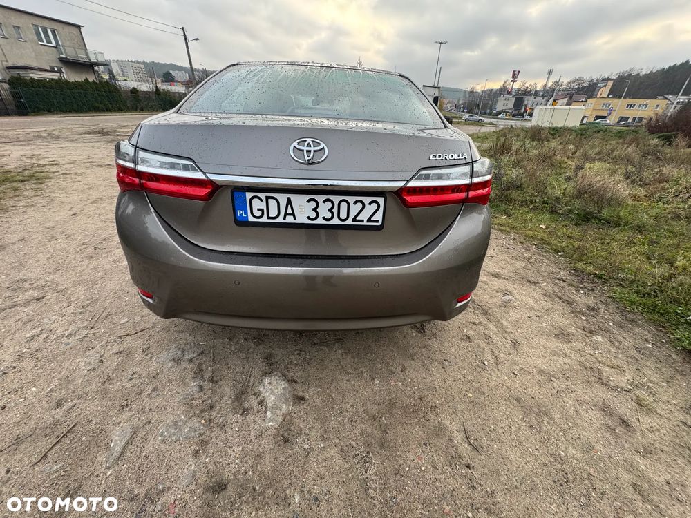 Toyota Corolla 1.6 Comfort - 10