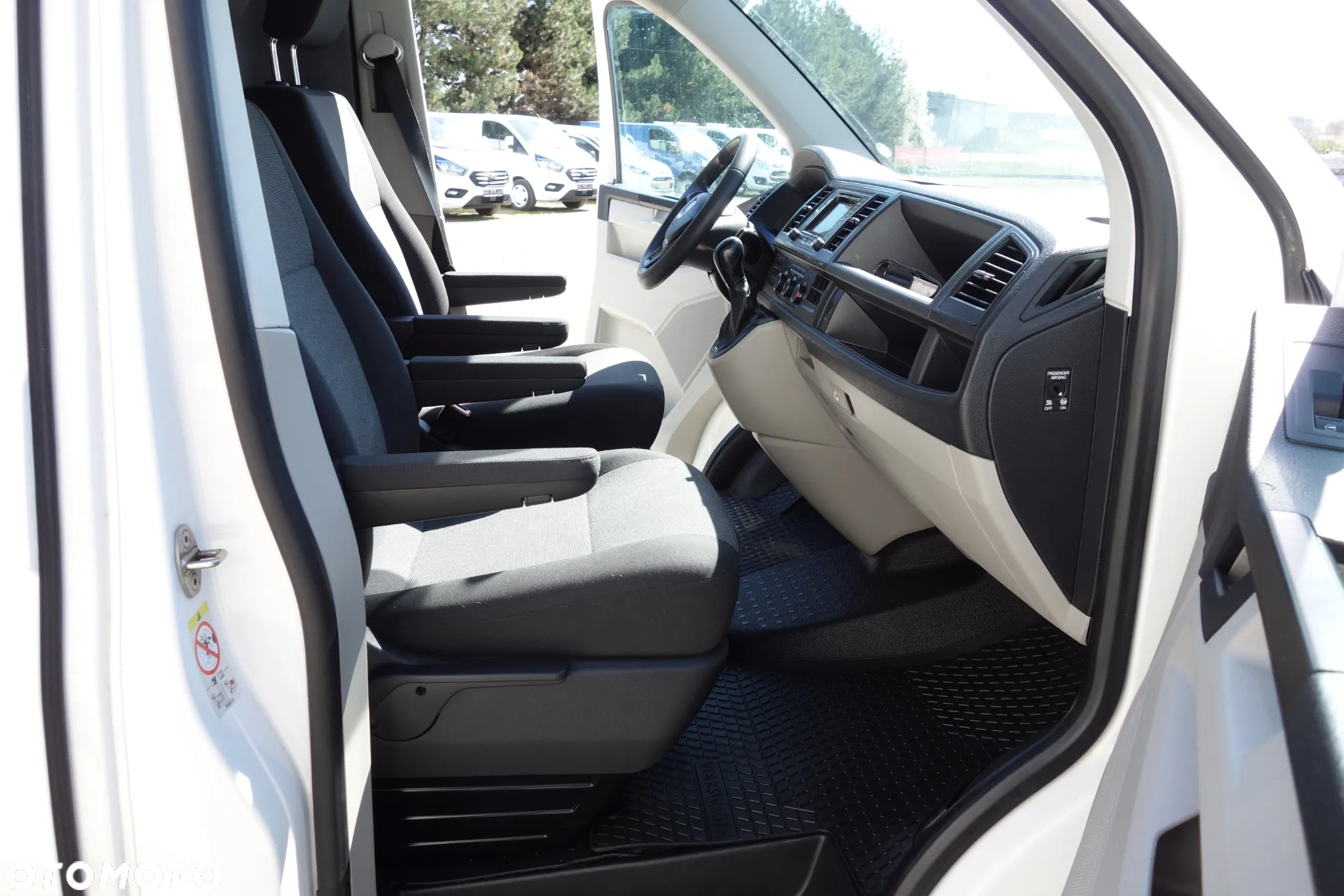 Volkswagen Transporter Long Automat 2.0 TDI 150 KM Klima Webasto - 7