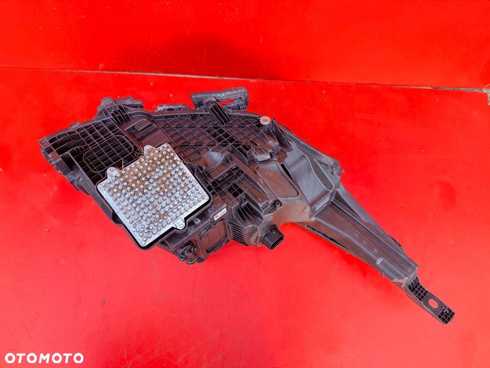 LAMPA LEWA RANGE ROVER VOGUE L460 2022+ - 9