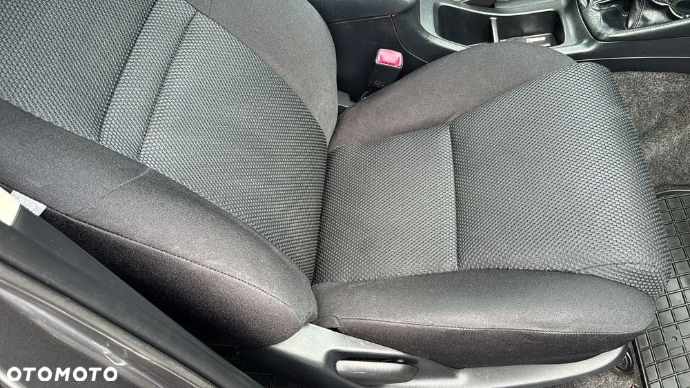 Toyota Hilux 4x4 Double Cab Life - 26