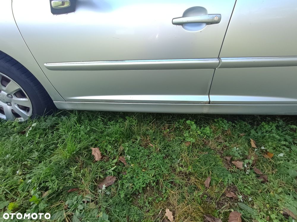 Peugeot 207 - 15