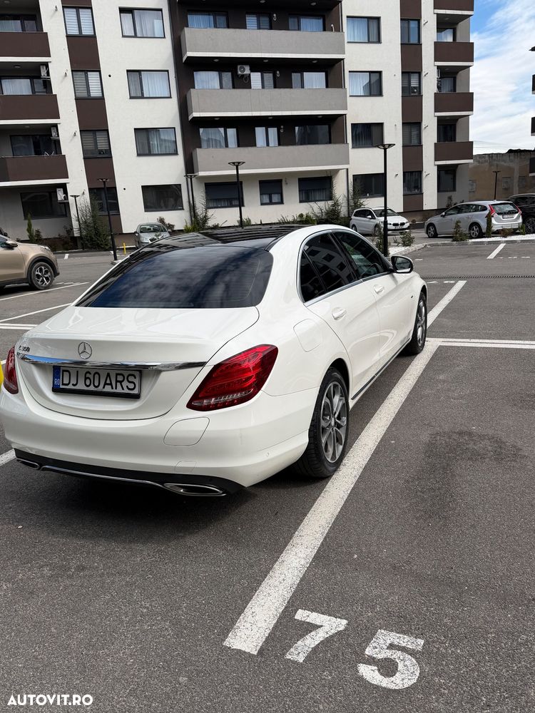 Mercedes-Benz C - 6