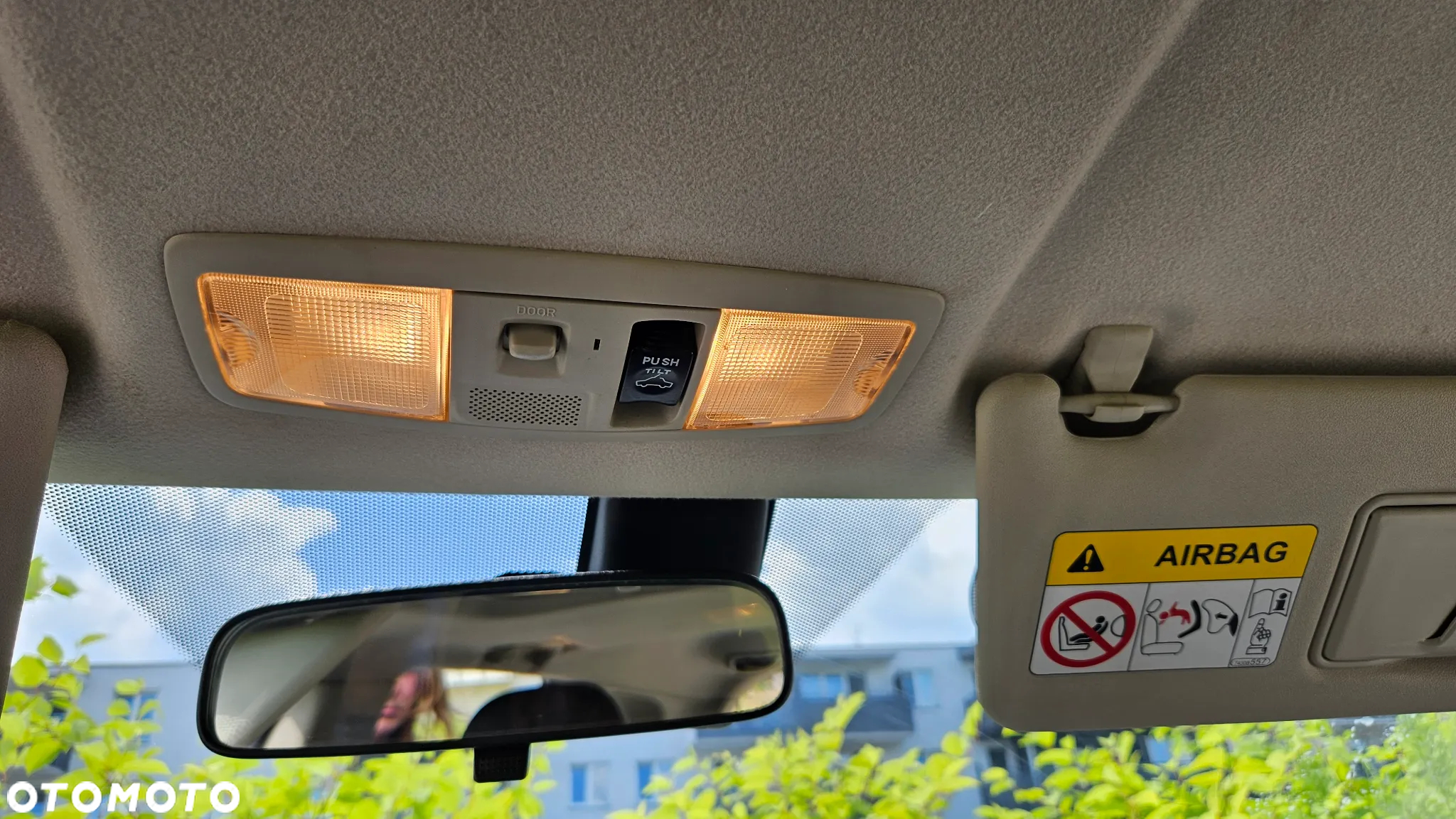 Mitsubishi Outlander - 30