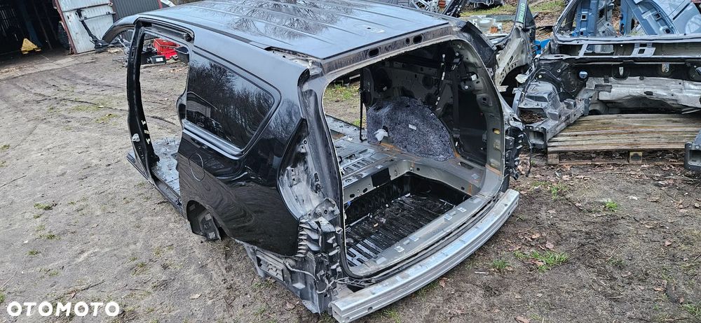 Chrysler Pacifica 2016- Ćwiartka tył  Błotnik tył z progiem prawy lewy Pas tylny Dach 8 osób KOLOR PXR Czarny - 1