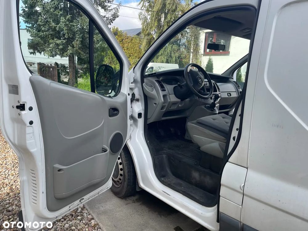 Opel Vivaro - 9