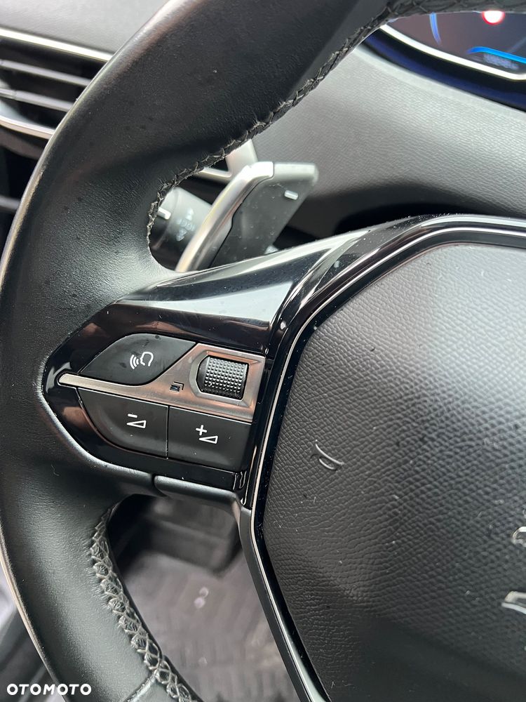 Peugeot 3008 BlueHDi 180 Stop & Start EAT8 Allure - 15