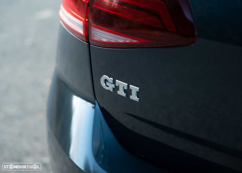 VW Golf 2.0 TSi GTi - 19