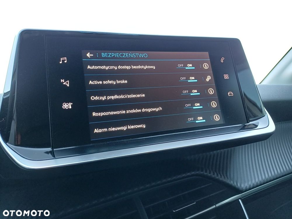 Peugeot 208 1.2 PureTech Allure S&S EAT8 - 23