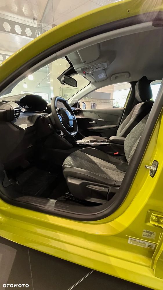 Peugeot 208 e-208 54kWh Allure - 15