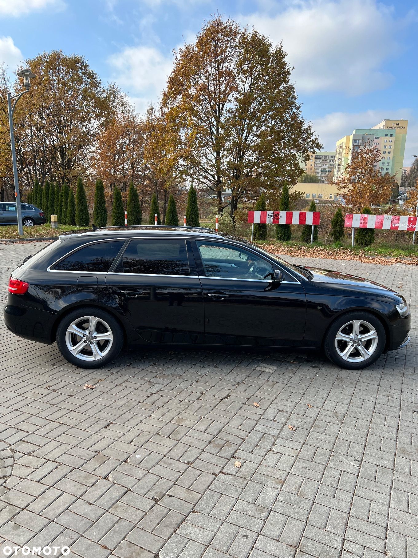 Audi A4 Avant 2.0 TDI ultra DPF Attraction - 4