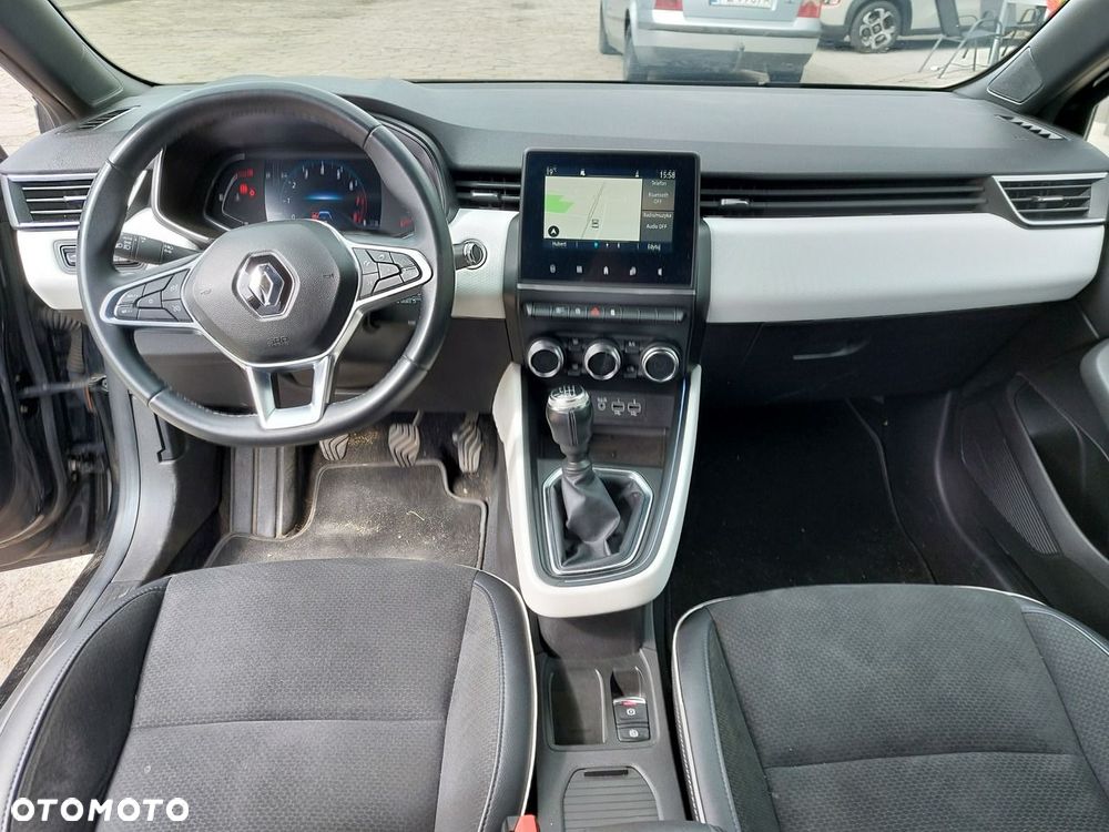 Renault Clio - 16