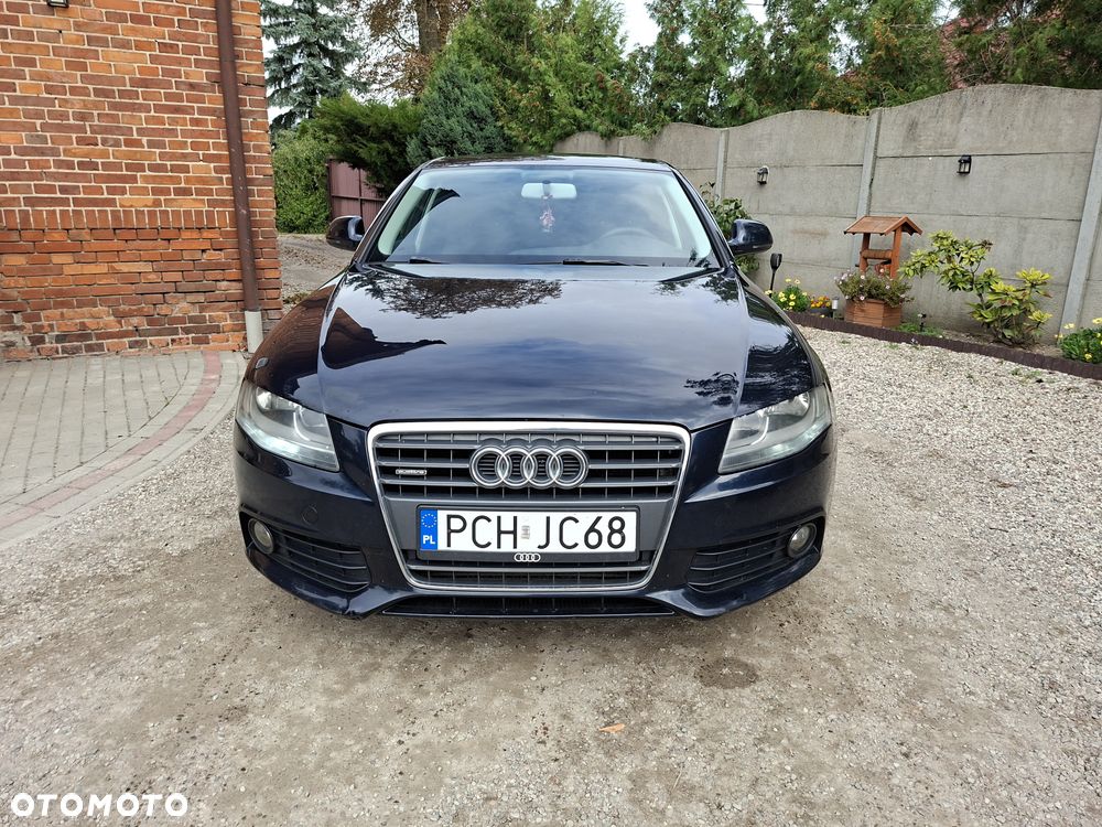 Audi A4 Limousine - 3