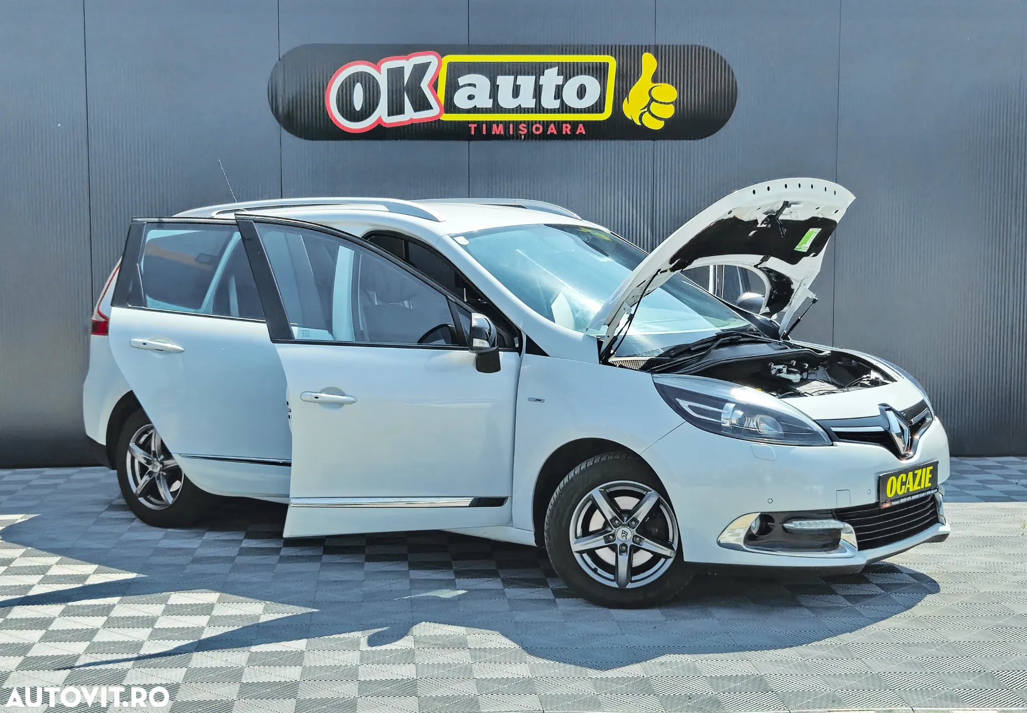 Renault Grand Scenic - 38