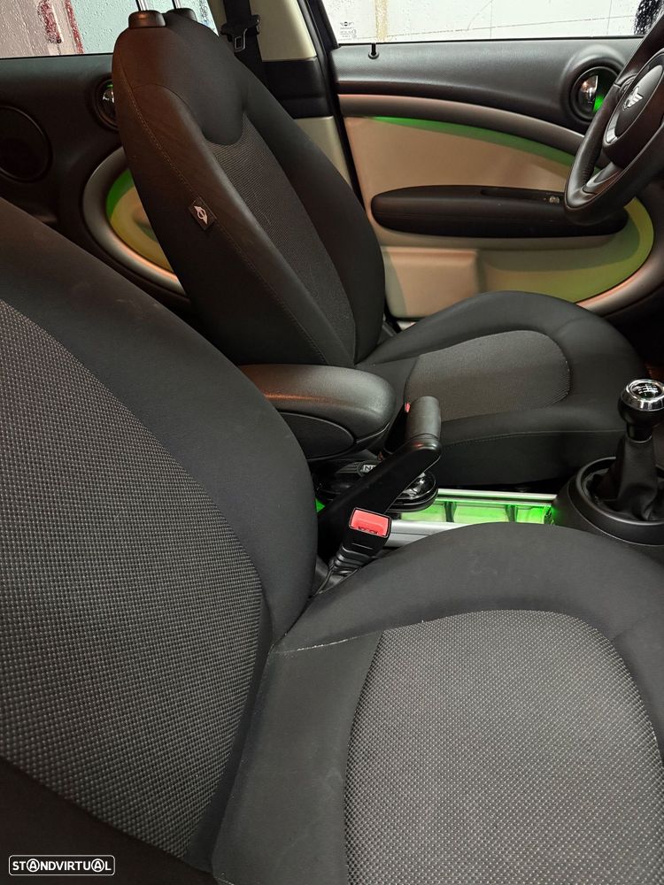 MINI Countryman One D - 12