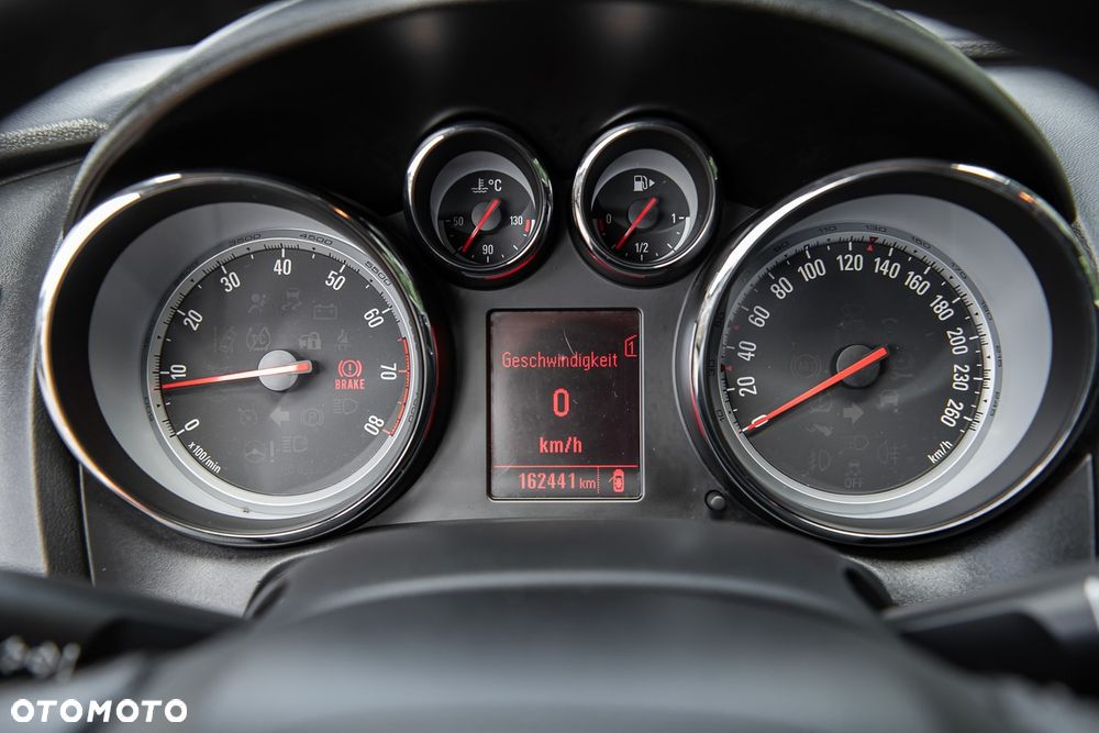 Opel Astra 1.6 T Cosmo - 19