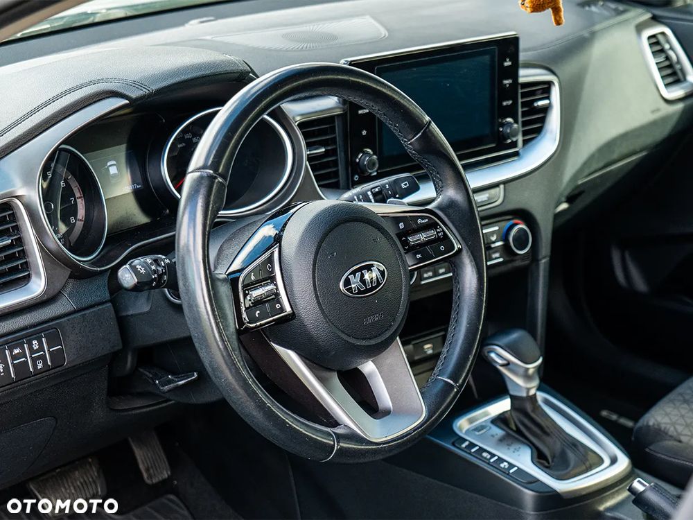 Kia XCeed 1.5 T-GDI M DCT - 4