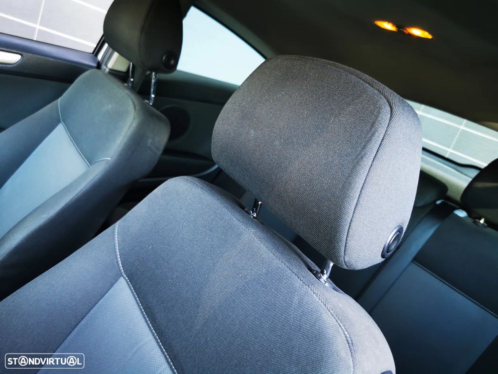 Opel Astra GTC 1.4 Selection - 21