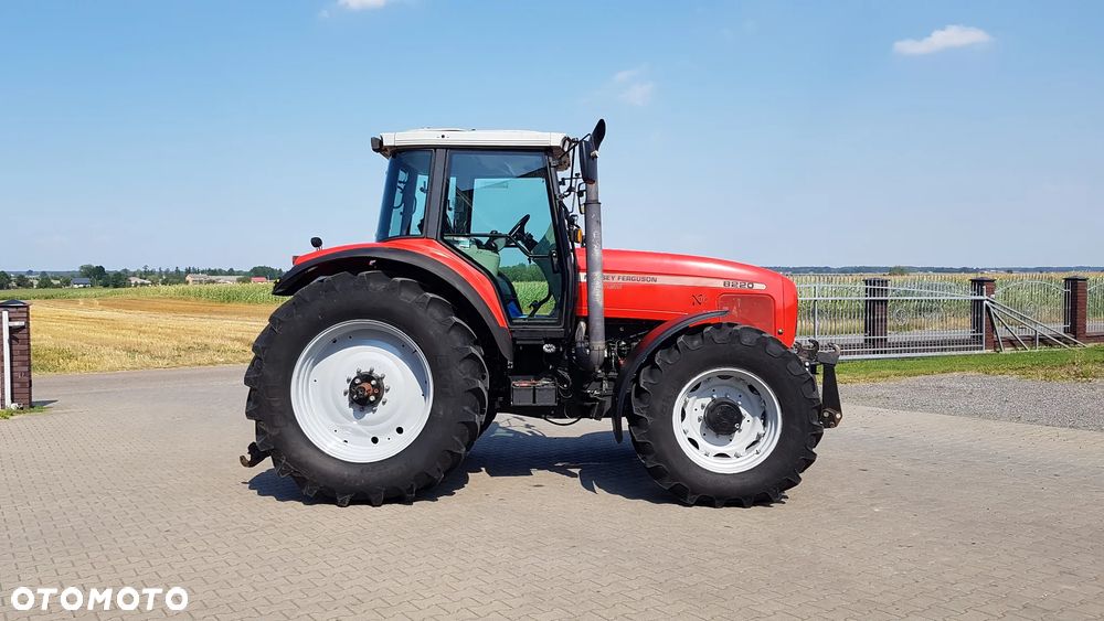 Massey Ferguson 8220 Xtra 2003R - 30