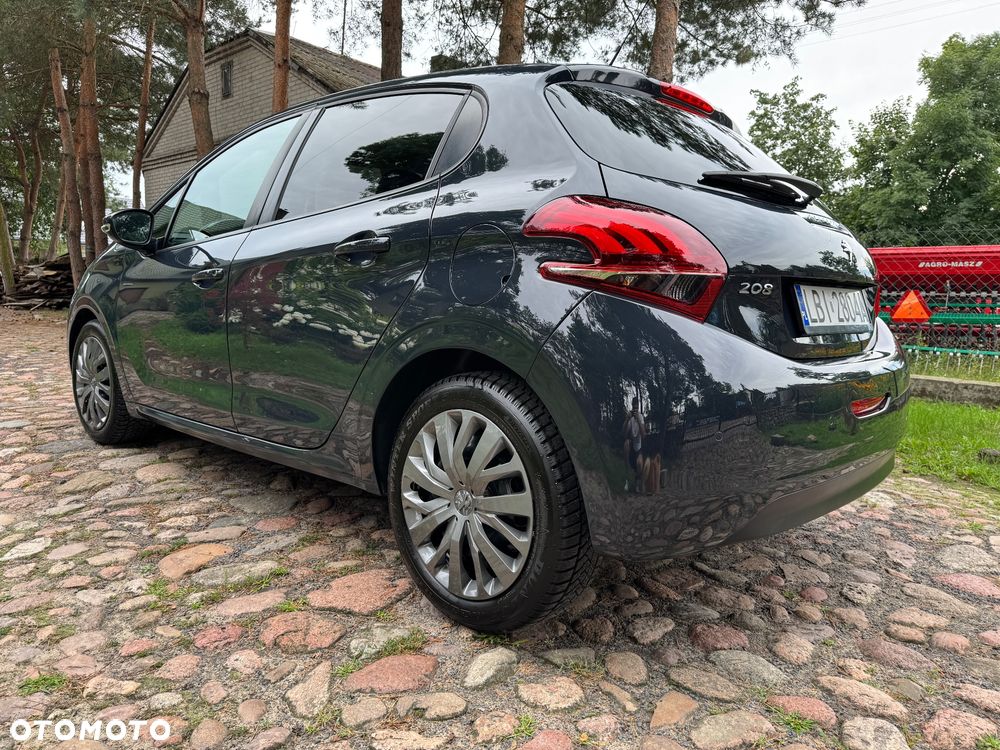 Peugeot 208 PureTech 82 Stop & Start Signature - 4