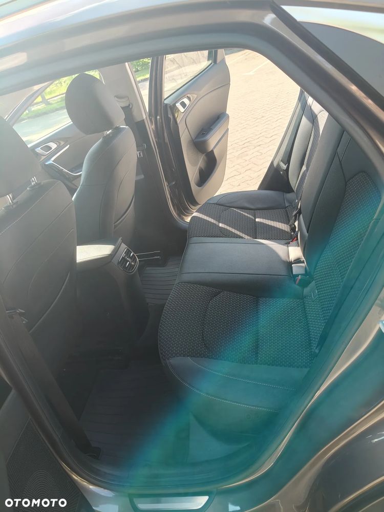 Kia XCeed 1.6 T-GDI L Business Line DCT - 13