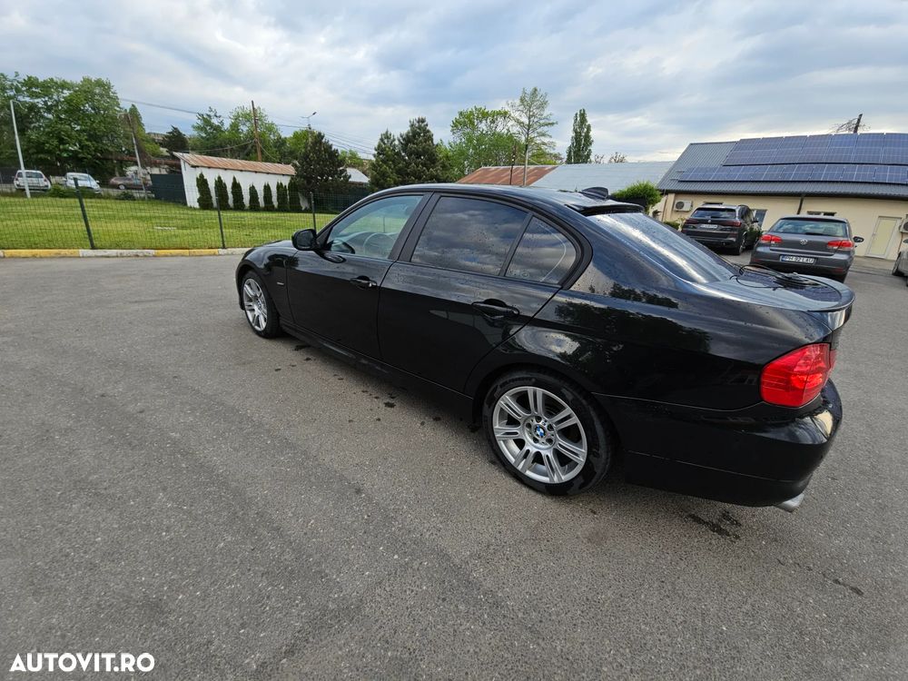 BMW Seria 3 320d - 31